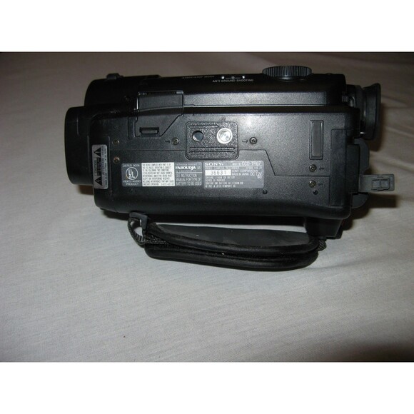 Sony Handycam CCD-TR67 8mm Camcorder w Battery  Power Adapter Bag & Instructions - Picture 7 of 13